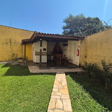 Casa 7 Em Ubatuba No Centro Condominio Com Piscina E Churrasqueira Bagian luar foto