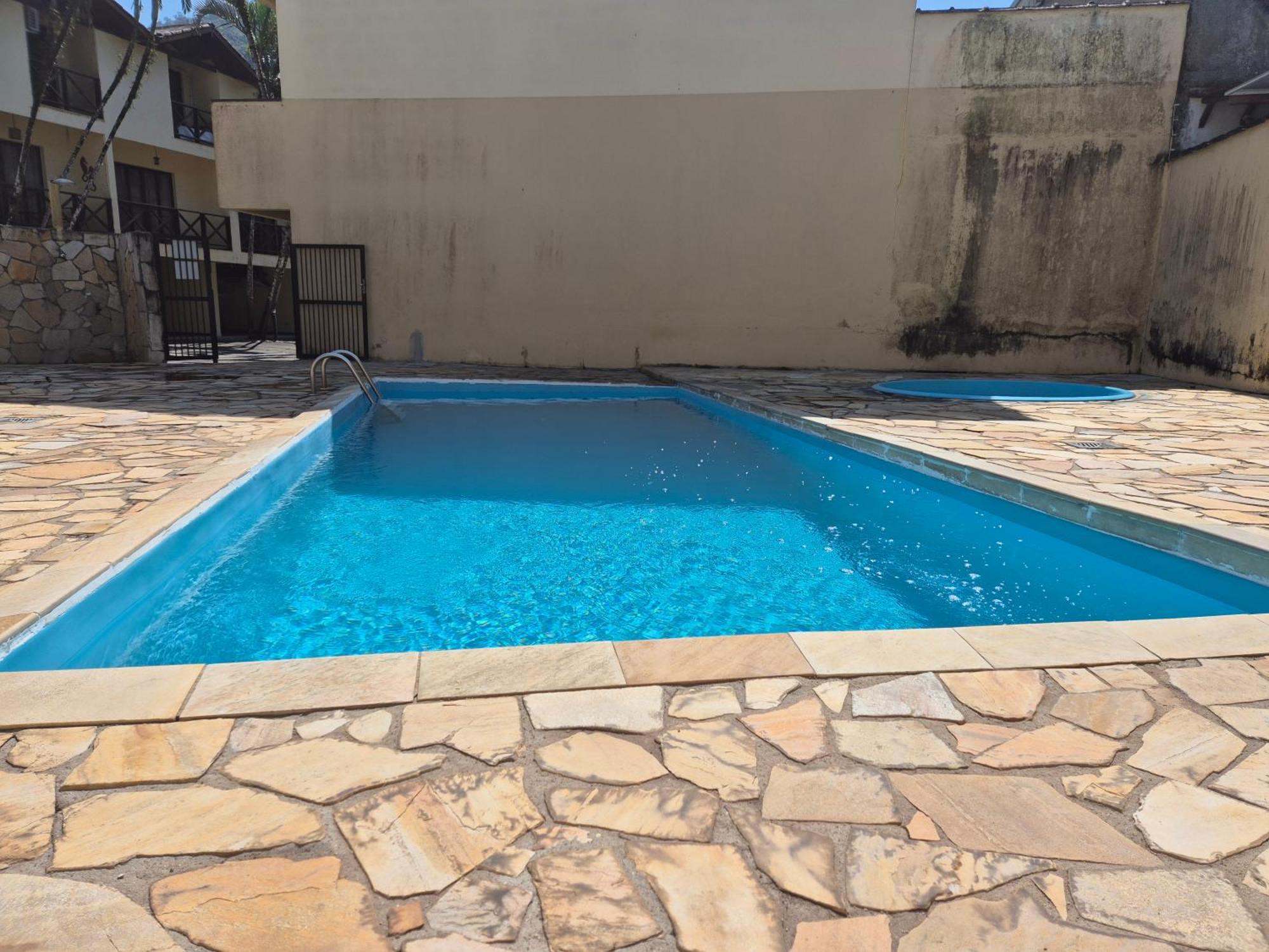 Casa 7 Em Ubatuba No Centro Condominio Com Piscina E Churrasqueira Bagian luar foto