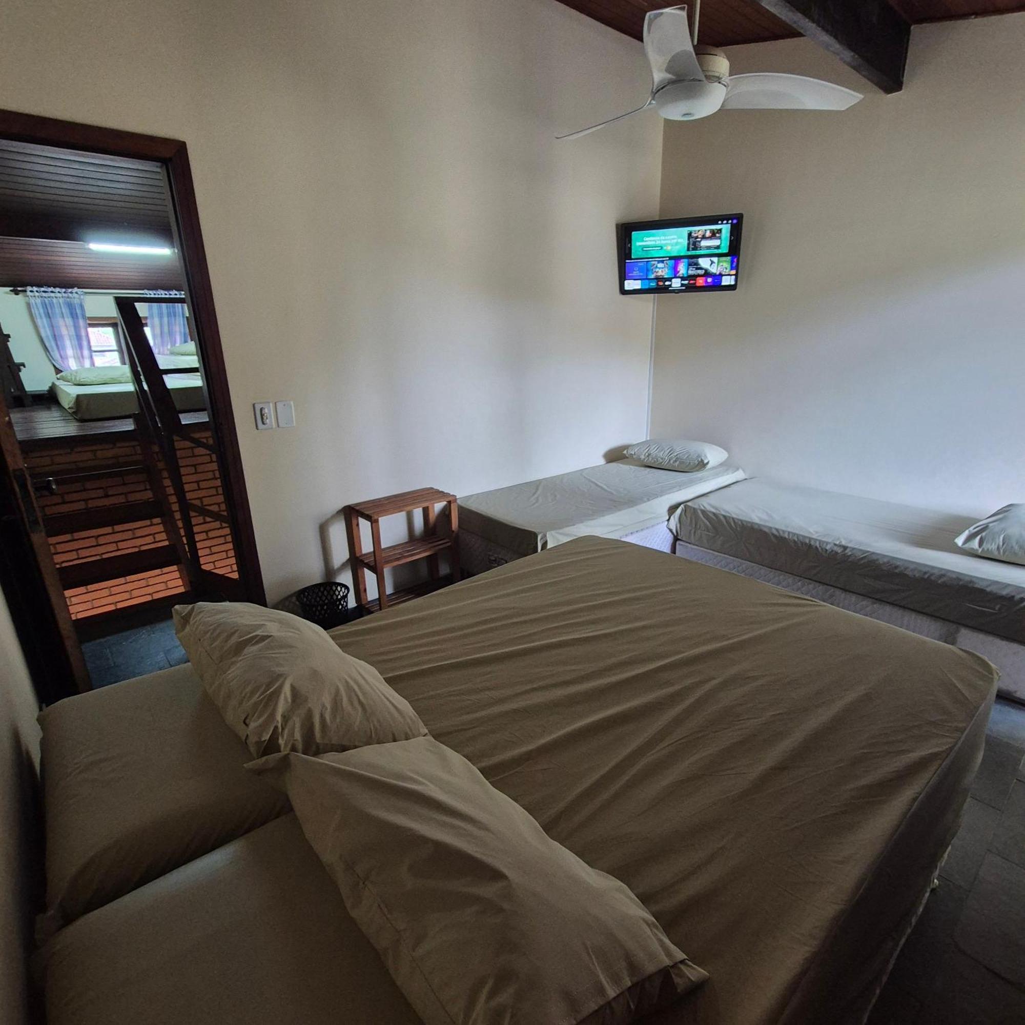 Casa 7 Em Ubatuba No Centro Condominio Com Piscina E Churrasqueira Bagian luar foto