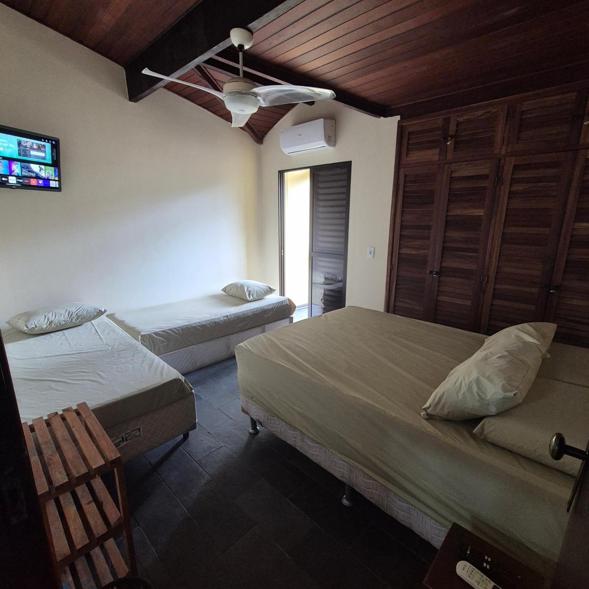 Casa 7 Em Ubatuba No Centro Condominio Com Piscina E Churrasqueira Bagian luar foto