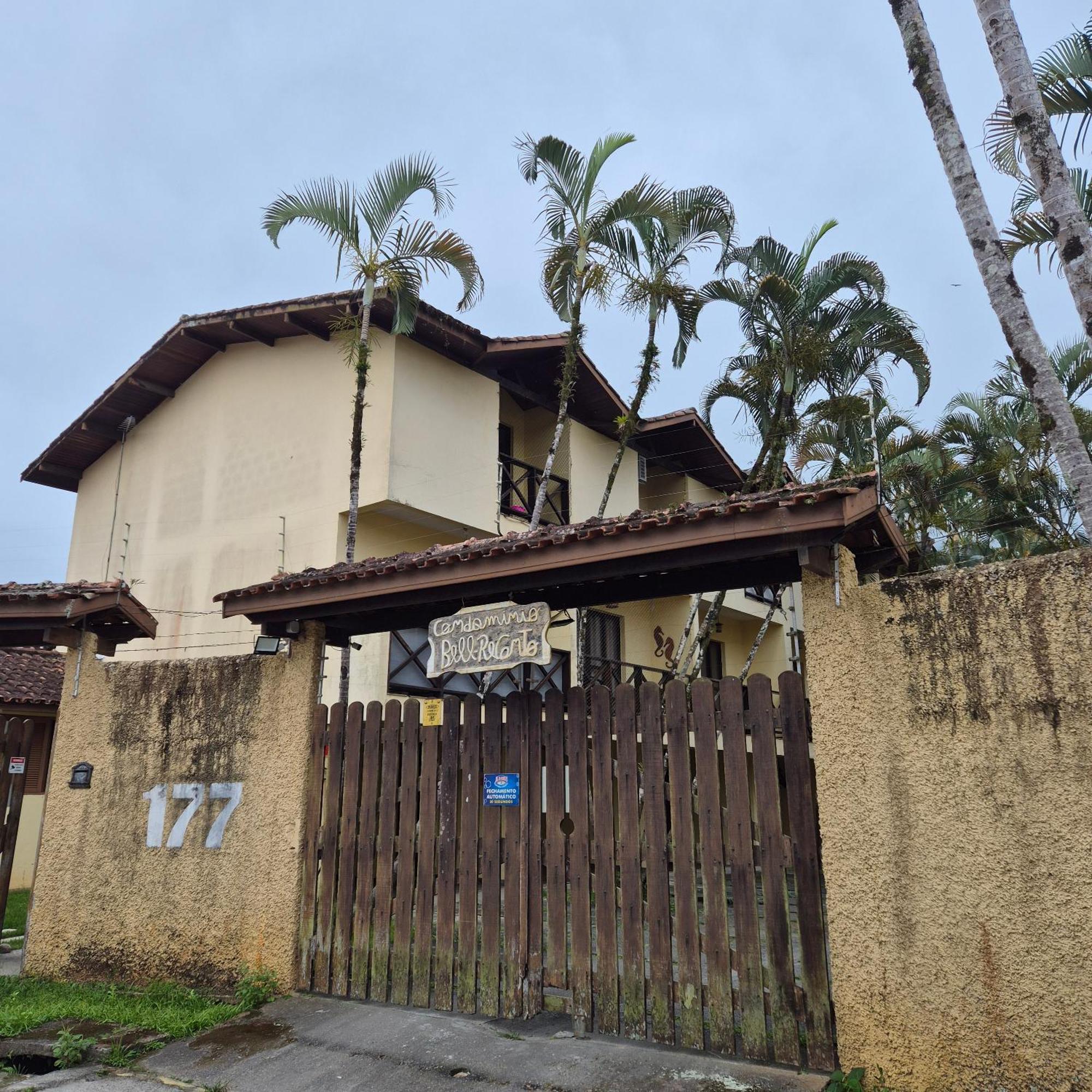 Casa 7 Em Ubatuba No Centro Condominio Com Piscina E Churrasqueira Bagian luar foto
