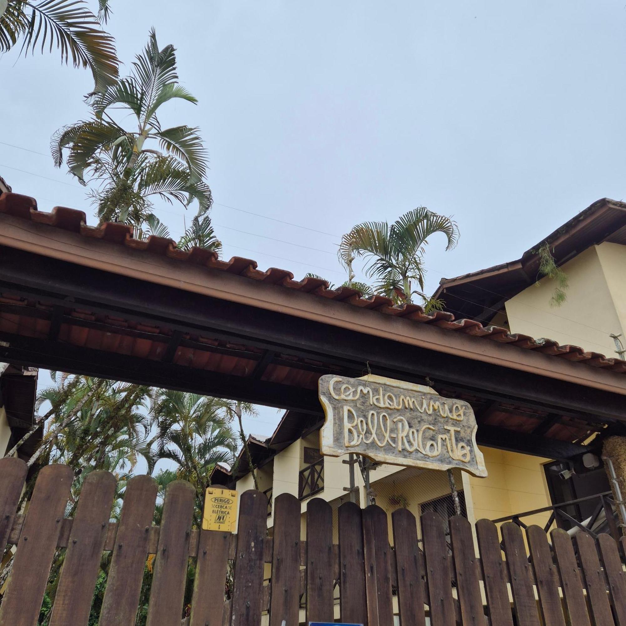 Casa 7 Em Ubatuba No Centro Condominio Com Piscina E Churrasqueira Bagian luar foto